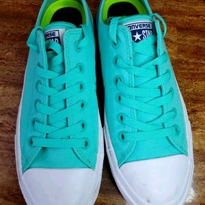 Women's Mint Low Allstar Sneakers